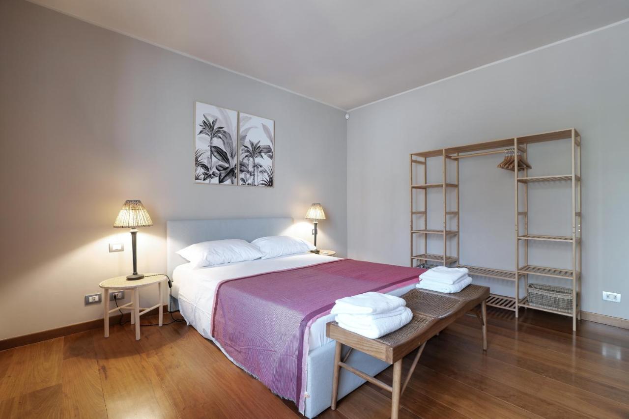 Castello Luxury Apartment - In The Heart Of Milan Bagian luar foto